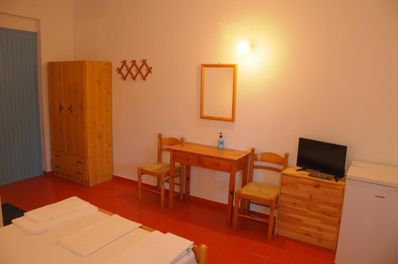 Chalikias Rooms Asprogerakata Exteriér fotografie