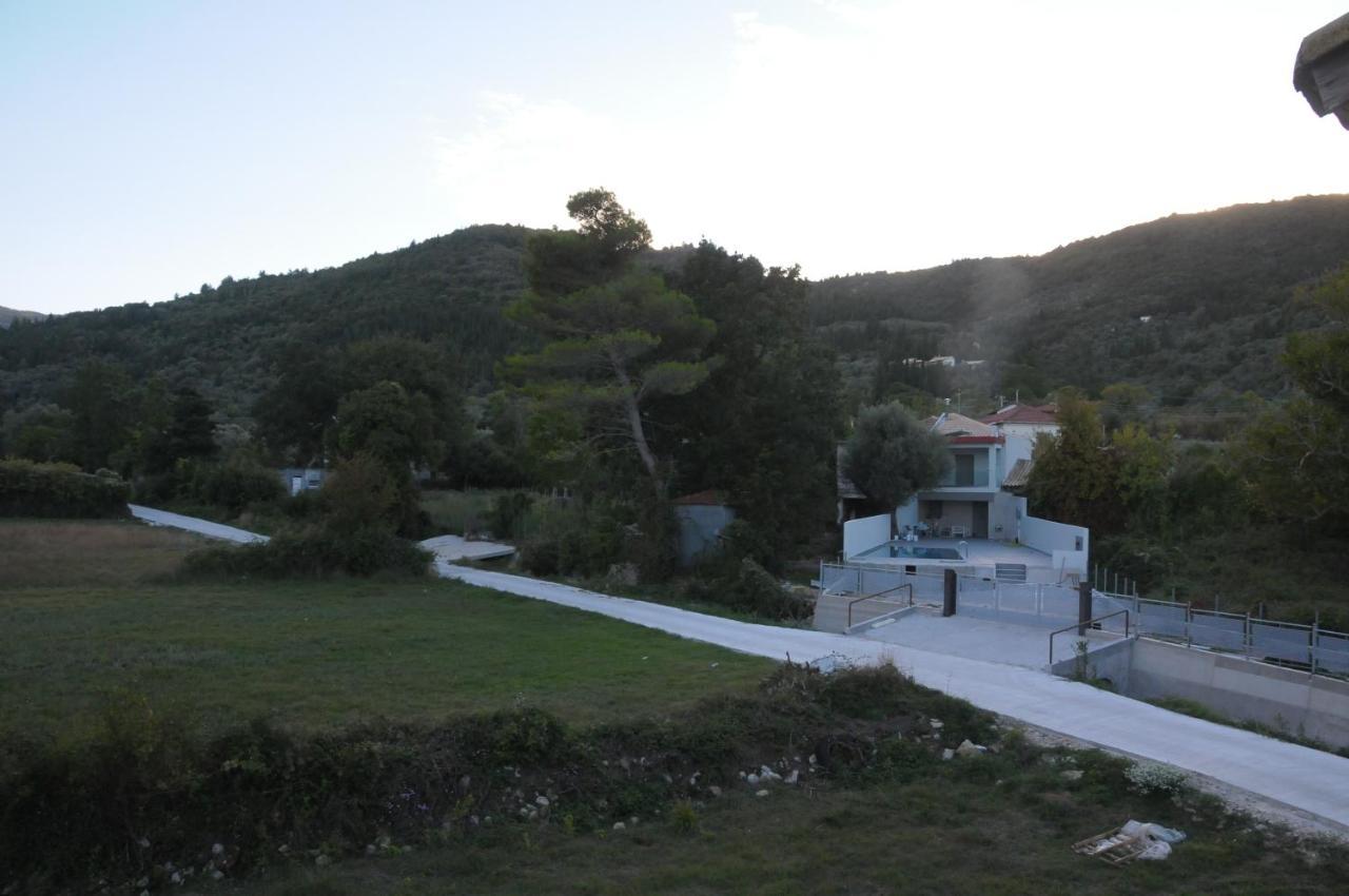 Chalikias Rooms Asprogerakata Exteriér fotografie